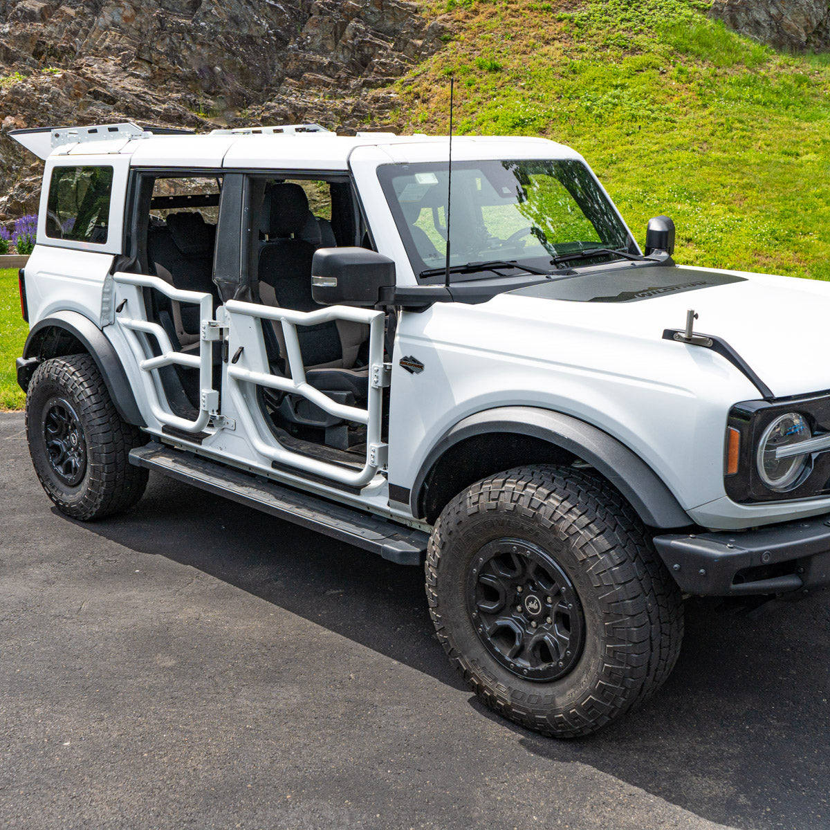 2021 & Up Bronco 4DR Alpha Aluminum Tube Doors + FREE Removable MOLLE Panels