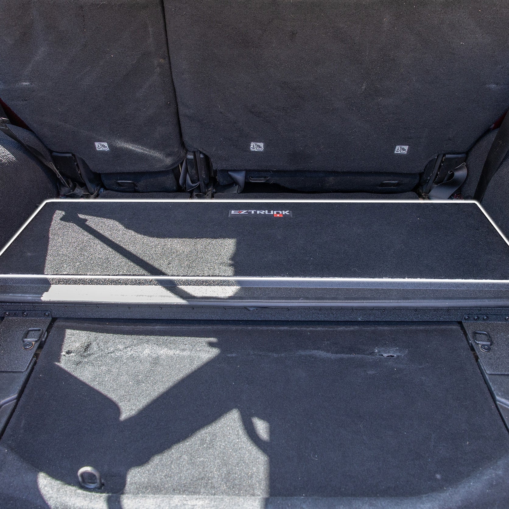 EZTrunk 4-door tailgate carpet installed.