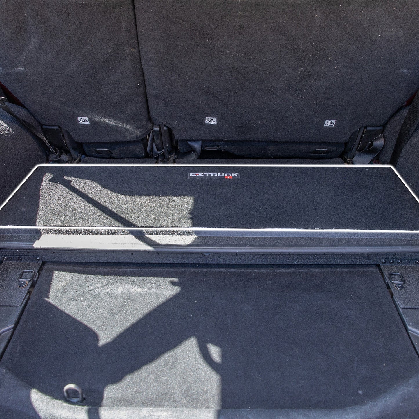 EZTrunk 4-door tailgate carpet installed.