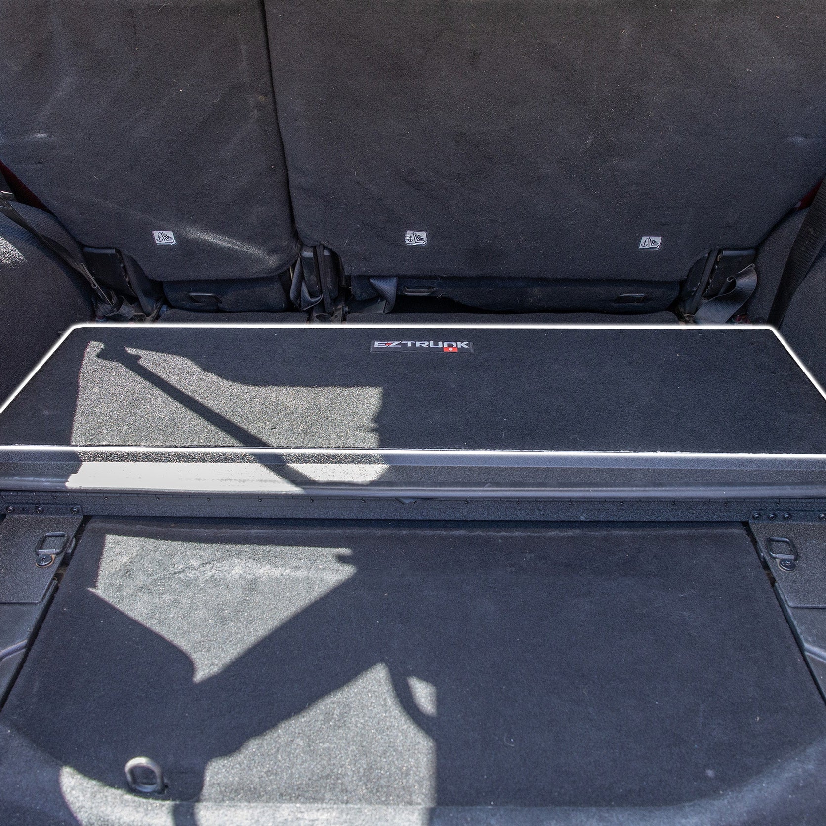EZTrunk 4-door tailgate carpet installed.
